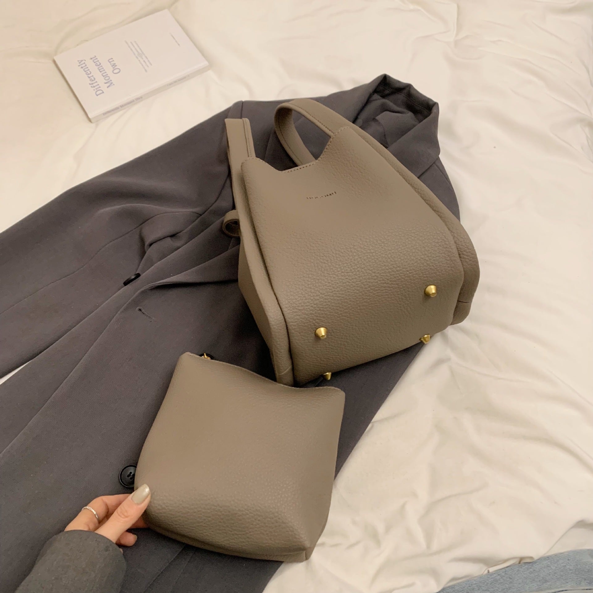 High-End Niche Design Korean Style Ins Handheld Basket Bag Large Capacity Mother-Daughter Bag Crossbody Shoulder Bucket Bag