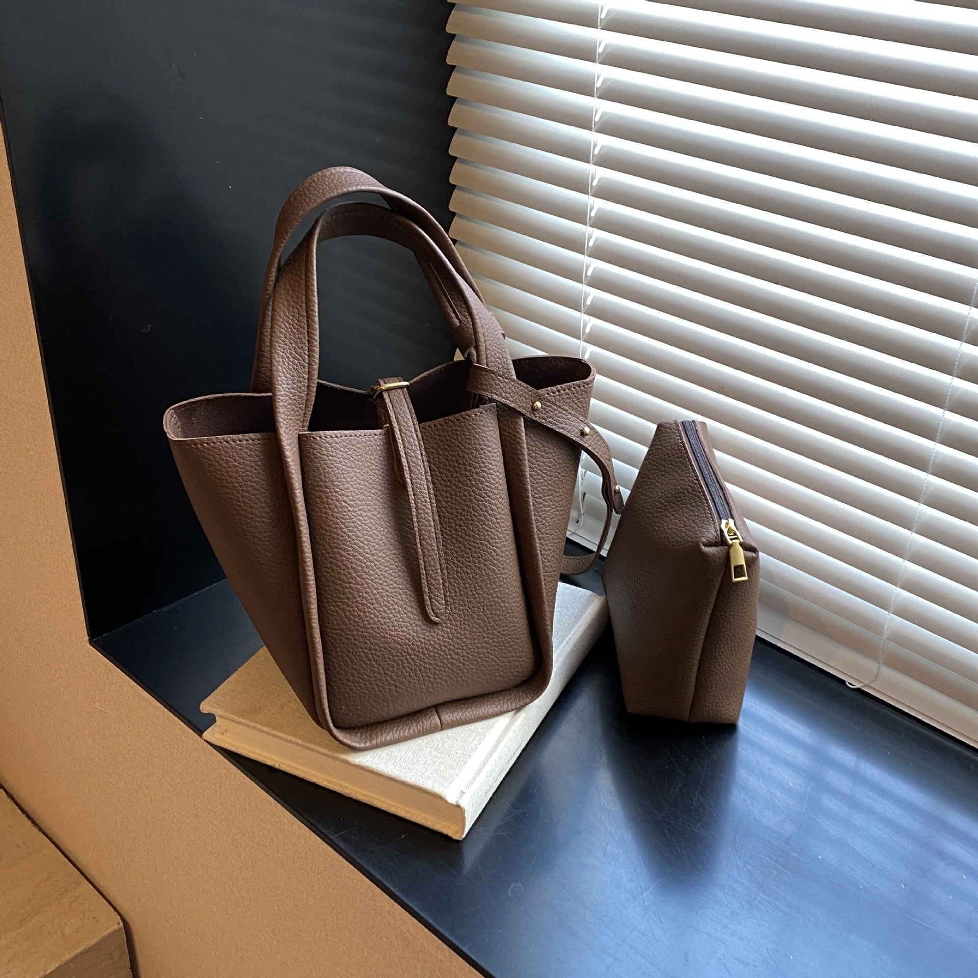 High-End Niche Design Korean Style Ins Handheld Basket Bag Large Capacity Mother-Daughter Bag Crossbody Shoulder Bucket Bag